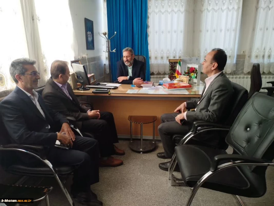 دیدار رئیس دانشگاه ملی مهارت استان یزد با رئیس آموزش و پرورش شهرستان خاتم  3