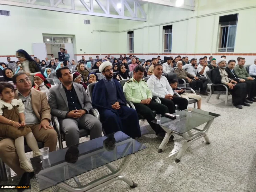 آیین رونمایی از دو کتاب در شهرستان خاتم  4